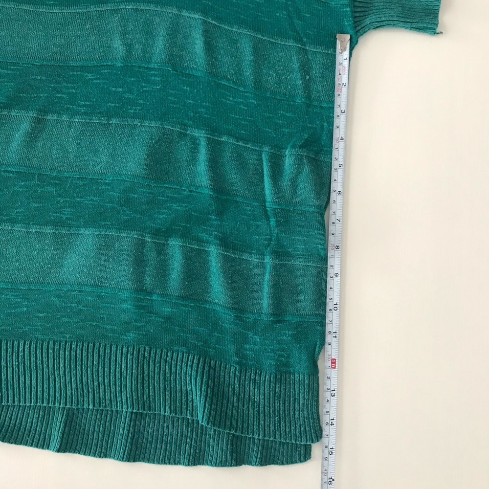 Mossimo Hi/Lo T-Shirt - Picture 3 of 9